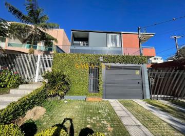 Casa · 118m² · 3 Quartos · 2 Vagas · Sobrado em Uberaba, Curitiba/PR