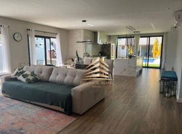 f5b5f6aeda22c6a8d441308b05c8ee94f7462203 · Casa com 4 dormitórios à venda, 280 m² por R$ 960.000,00 - Estância Santa Maria do Portão - Atibaia/