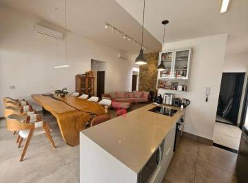 e7a9ee4322be92e485bd2d2ff9916b862cb87b1c · Casa Térrea em Condomínio Fechado à Venda com 03 Quartos sendo todos Suítes no Bairro Residencial e