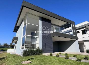 Casa · 240m² · 4 Quartos · 2 Vagas · Sobrado à venda no Condomínio Reservas do Lago