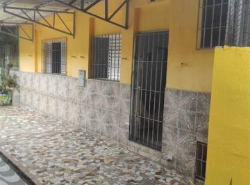 Casa · 34m² · 1 Quarto · Excelente casa tipo bangalô. O imóvel está localizado na Vila Caiçara, bairro que vem recebendo e ca