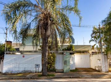 Casa · 331m² · 3 Quartos · 4 Vagas · SOBRADO À VENDA E LOCAÇÃO COM 03 DORMITÓRIOS NO BAIRRO JARDIM BRASIL - JUNDIAÍ/SP
