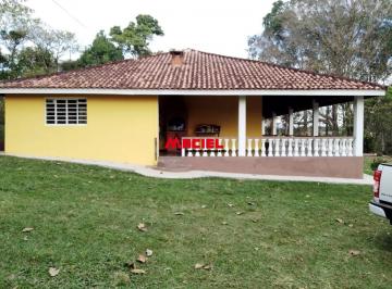 Rural · 200m² · 3 Quartos · 10 Vagas · Rural Sítio em CAÇAPAVA