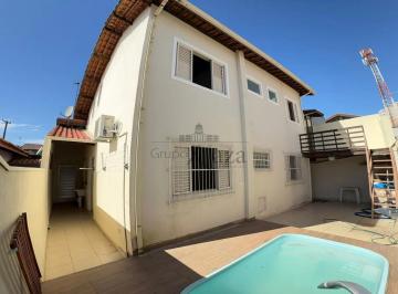 Casa · 300m² · 4 Quartos · 2 Vagas · Oportunidade - Casa - Jardim das Indústrias - 4 Dormitórios - 200m².