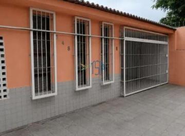 Casa · 403m² · 5 Quartos · 4 Vagas · CASA AMPLA COM 5 QUARTOS, TERRENO DE 403M² E GARAGEM PARA 4 CARROS – ACEITA FINANCIAMENTO