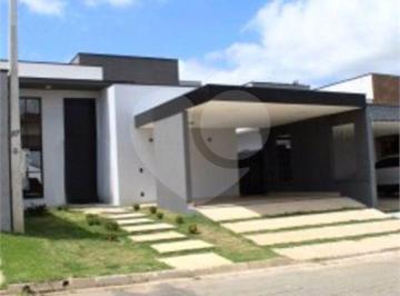 Casa · 156m² · 3 Quartos · 2 Vagas · Casa para venda em Bairro Inválido de 156.00m² com 3 Quartos, 1 Suite e 2 Garagens