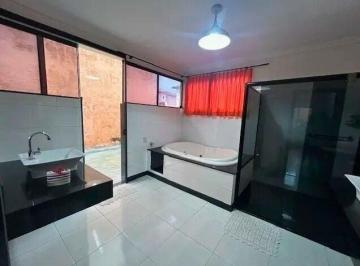 Casa · 200m² · 4 Quartos · 5 Vagas · Casa de Alto Padrão para Aluguel no Condomínio Greenville I em Belém