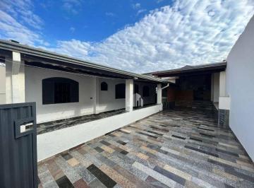 ccfc23b602afc4585622dab2aafd633ead882462 · Casa com 2 dormitórios para alugar, 154 m² por R$ 1.700/mês - Cidade Jardim II - Americana/SP