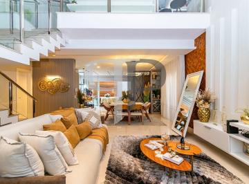 Casa · 330m² · 3 Quartos · 4 Vagas · Casa Alto Padrão - Cond. Boulevard Versailles - Uberaba, CURITIBA - PR