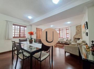 2848b2a6598bc67c052b5094a389877f797c0dcf · Casa à venda no Portal do Morumbi com 4 dormitórios, quintal e vista para praça