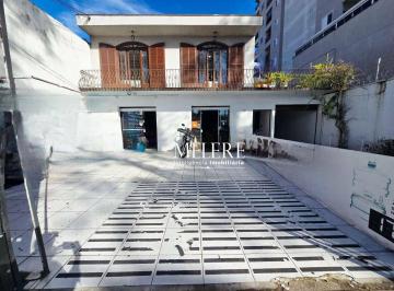 63c5ec8283abb80e5169c3f5fef211c668cd16b9 · Casa com 3 dormitórios à venda, 251 m² por R$ 1.600.000 - Novo Mundo - Curitiba/PR