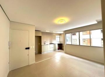 f3781e370148609c5c8a6d23f51ea4b0a4f1f8ed · Apartamento reformado no Centro de Florianópolis com 2 quartos