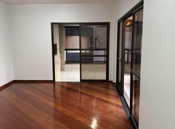 74dae1cb8419da894fb4a02fdd5a9c8c4727002d · Apartamento com 4 quartos próximo ao Beiramar Shopping em Florianópolis.