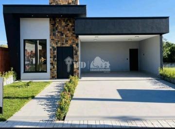 Casa · 133m² · 2 Quartos · 4 Vagas · Linda Casa Térrea em condomínio fechado com 3 quartos no Residencial das Cerejeiras em Araçoiaba-SP