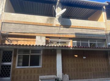f86bf1e3ededa2390c67af7d7ed17924ebb8fa30 · Casa Vila Valqueire, coladinha na praça do valqueire