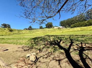 66b3b93b582fc342ad25c5c26a7636200eddca96 · Terreno à venda no Condomínio Fazenda São Silvano, em Morungaba/SP