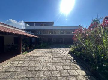 Casa de 7 quartos, Guapimirim · Casa com 7 Quartos à Venda em Quinta-Mariana
