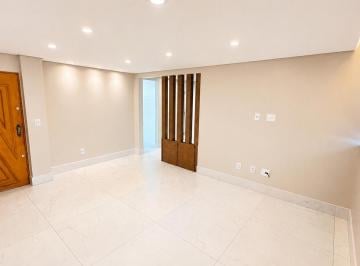 Apartamento de 3 quartos, Brasília · REQUINTE E BOM GOSTO NESSE EXPCIONAL APTO DE 2º ANDAR NASCENTE