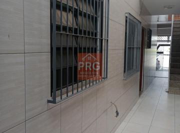 Foto 01 · Aluguel de Casa com 1 quarto no Jardim Oliveiras, Taboão da Serra-SP: conforto e comodidade em 50m²!