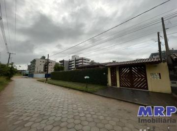 Foto 01 · Ótima casa em Ubatuba, com 2 suítes, aproximadamente 400 metros da Praia Grande!