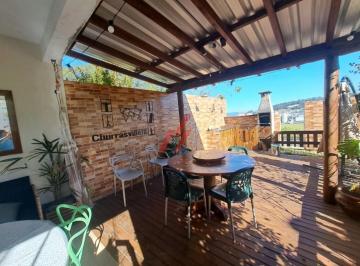Foto 01 · Casa em Condomínio de Luxo para Locação em Santana de Parnaíba-SP - 4 Quartos, 1 Suíte, 2 Salas, 3 B
