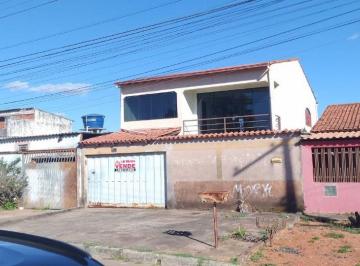 Casa de 4 quartos, Sobradinho · CASA DE 2 PAVIMENTOS À VENDA | ESPAÇO, CONFORTO E FUNCIONALIDADE - R$ 480 MIL- ACEITA FINANCIAMENTO