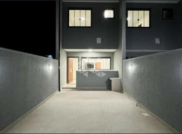 Casa · 85m² · 2 Quartos · 1 Vaga · SOBRADO COM 2 SUÍTES E AMPLO QUINTAM EM FORQUILHAS - SÃO JOSÉ/SC