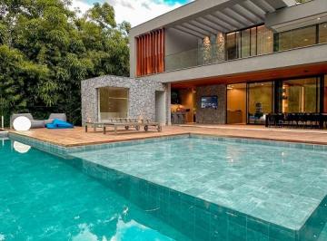 Casa de 3 quartos, Jandira · Casa de 250 m² com 3 quartos à venda no Jardim do Golf I