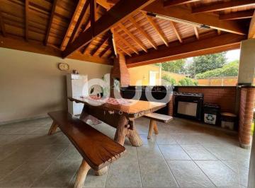 Casa · 250m² · 3 Quartos · 6 Vagas · Casa à venda em Piracicaba no Condominio Quinta de Santa Helena, bairro Campestre com 3 quartos, 250