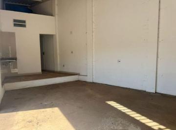 Comercial · 42m² · 2 Vagas · Salão para alugar, 42 m² por R$ 1.100,00/mês - Jardim Nova Suíça - Piracicaba/SP