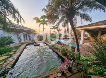 Casa · 400m² · 3 Quartos · 4 Vagas · Casa Térrea de Alto Padrão no Condomínio Park Campestre