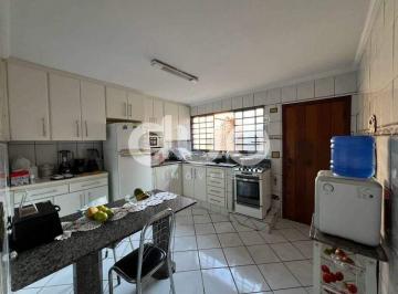 Casa · 192m² · 3 Quartos · 2 Vagas · Sobrado à venda em Piracicaba no Água Branca com 3 quartos, 192 m² por R$ 440.000,00