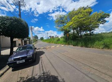 Casa · 410m² · 1 Vaga · Barracão para alugar, 410 m² por R$ 8.150,00/mês - Santa Terezinha - Piracicaba/SP