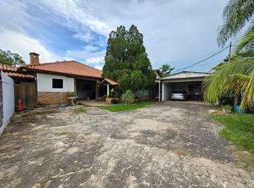 Casa · 400m² · 4 Quartos · 3 Vagas · Casa com 4 dormitórios para alugar, 400 m² por R$ 8.250,00/mês - Nova Suiça - Piracicaba/SP