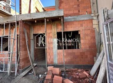 Casa · 74m² · 3 Quartos · 2 Vagas · Sobrado de frente para rua para venda,  Sítio Cercado, Curitiba