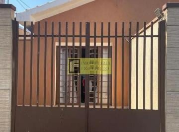 Casa en Venda de 3 quartos São Francisco · Casa para venda em São Francisco de 208.00m² com 3 Quartos, 1 Suite e 2 Garagens