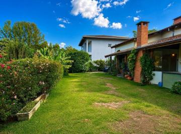 Casa · 280m² · 6 Quartos · 5 Vagas · Casa a venda para revitalização ou desdobro em condomínio fechado em Atibaia