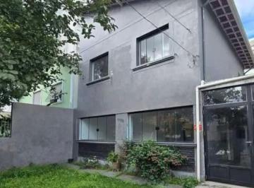 Comercial · 240m² · 2 Vagas · Casa comercial na Avenida Portugal, 1279 • 240 m²