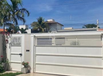 Casa · 220m² · 4 Quartos · 2 Vagas · Casa a Venda