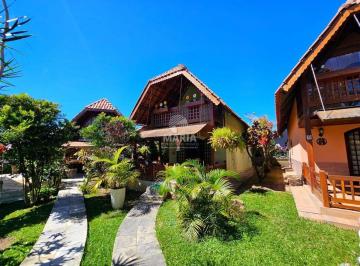 Casa de 3 quartos, Gravatá · Casa de condomínio com 03 quartos à venda em Gravatá/PE!