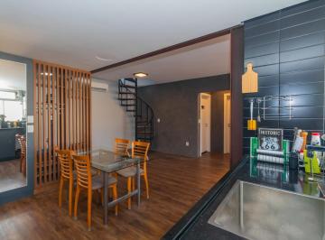 Apartamento · 155m² · 2 Quartos · 1 Vaga · Cobertura 2 dormitórios com churrasqueira bairro Petrópolis elevador e garagem