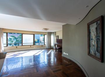 Apartamento · 126m² · 2 Quartos · 2 Vagas · Apartamento amplo, com 2 suítes e 2 vagas cobertas- Bairro Bela Vista