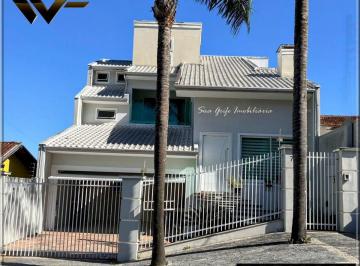 Casa · 330m² · 3 Quartos · 4 Vagas · Mansão de Alto Padrão à Venda no Uberaba – Exclusi