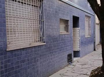 13d33df8e6e8756ff910712039ec41d3.jpg · MOINHOS IMOBILIÁRIA aluga JK na Cauduro, de frente com pátio - JK909