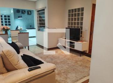 Casa · 220m² · 6 Quartos · 2 Vagas · Casa à Venda - Vila do Castelo, 6 Quartos, 220 m2