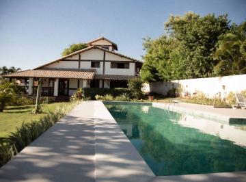 Casa de 5 quartos, Camaçari · Casa com 5/4, 3 suítes, piscina reformada recentemente, aluguel mobiliada