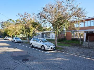 Casa · 138m² · 6 Quartos · 2 Vagas · Casa comercial para alugar com 6 salas no Hugo Lan
