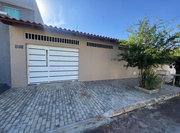 Imagem 1 · Casa à Venda- Região Parque Atheneu, ótima localização 8 minutos do autódromo