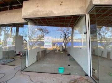 Foto 01 · SALA COMERCIAL PARA LOCAÇÃO NO CENTRO EM APUCARANA.