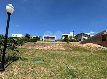 Imagem Principal · Condomínio fechado, quadras, box-market, acesso ao campo de golf, e muito mais, agende sua visita!!
